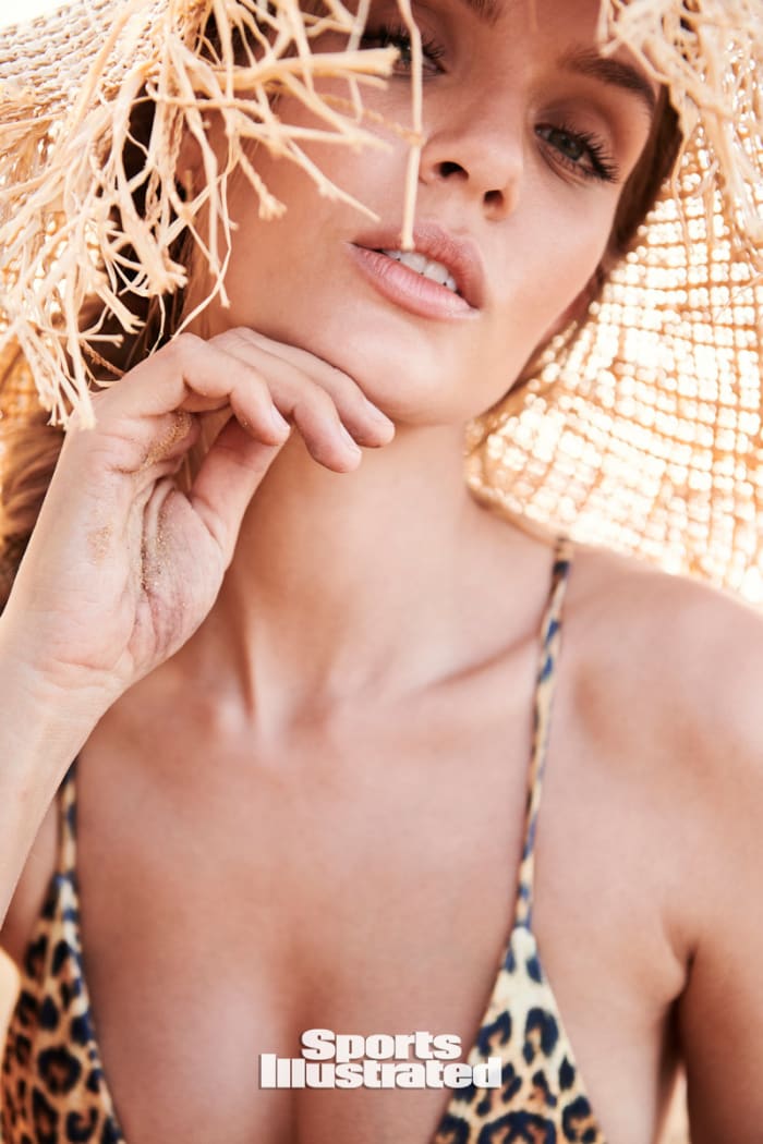 x163202_tk4_00045wmweb